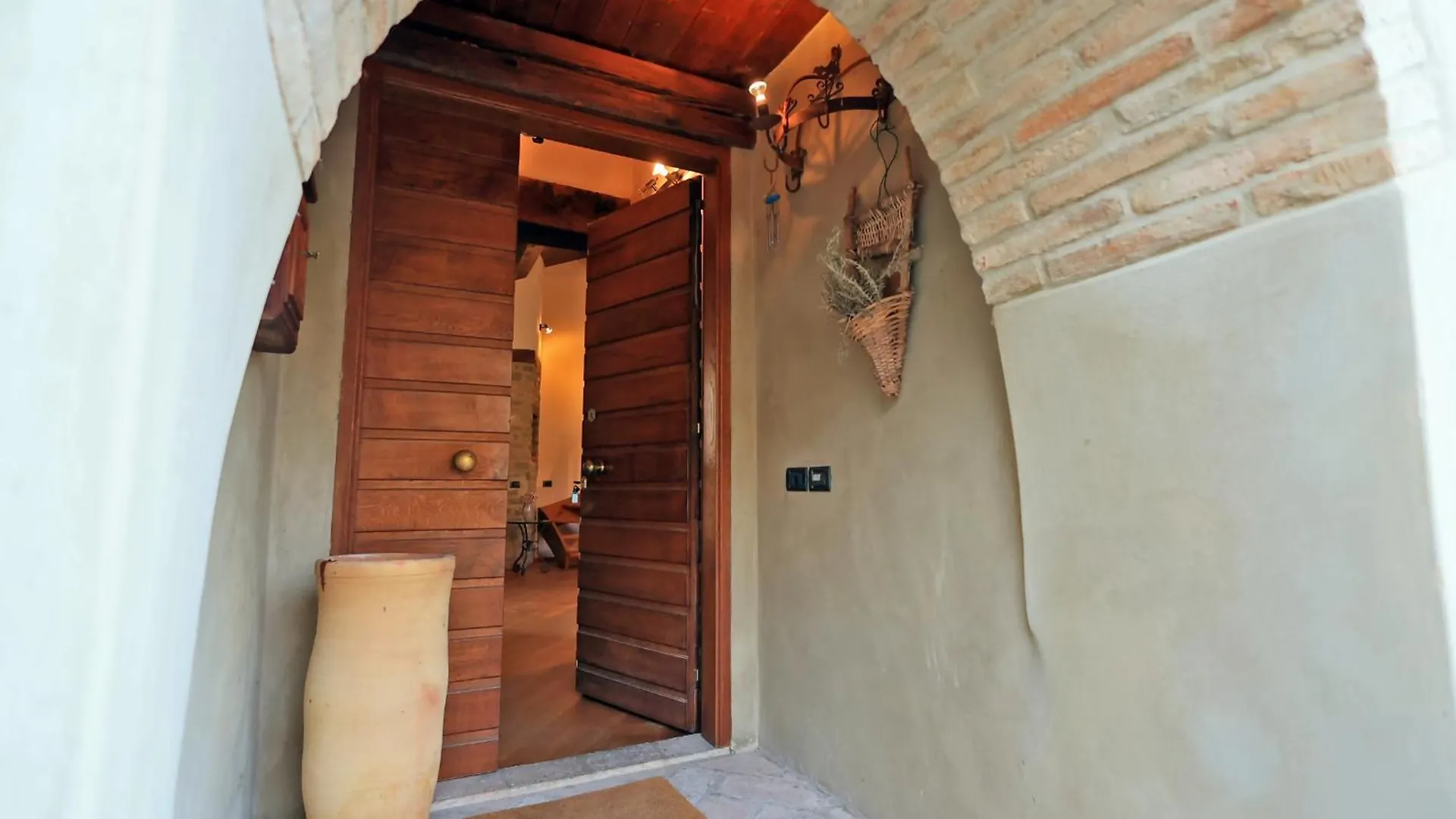 Splendida Casa In Sasso In Borgo Villa Canossa Tatil Evi