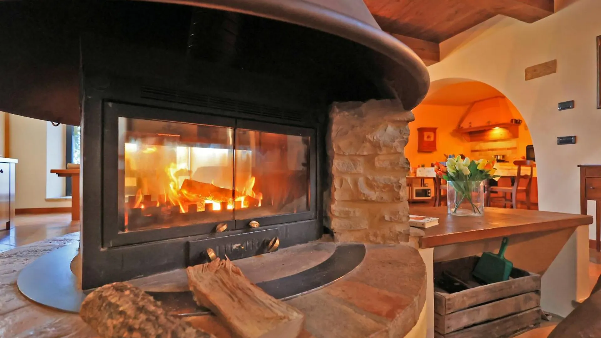 Splendida Casa In Sasso In Borgo Villa Canossa 0*,